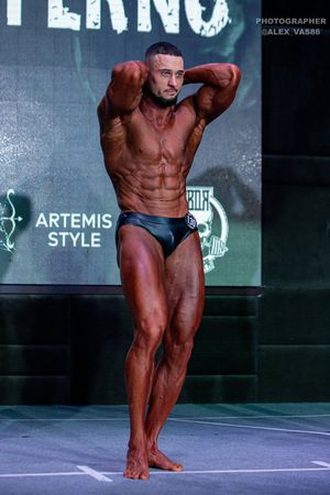 CLASSIC PHYSIQUE НОВИЧКИ